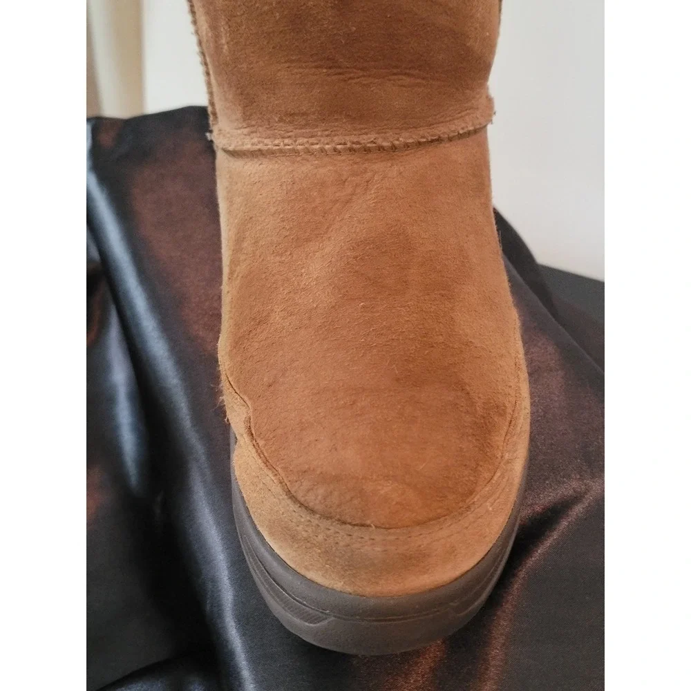 UGG Australia Classic Short Chestnut Suede Sheepskin Boots Brown Women Lug Sole